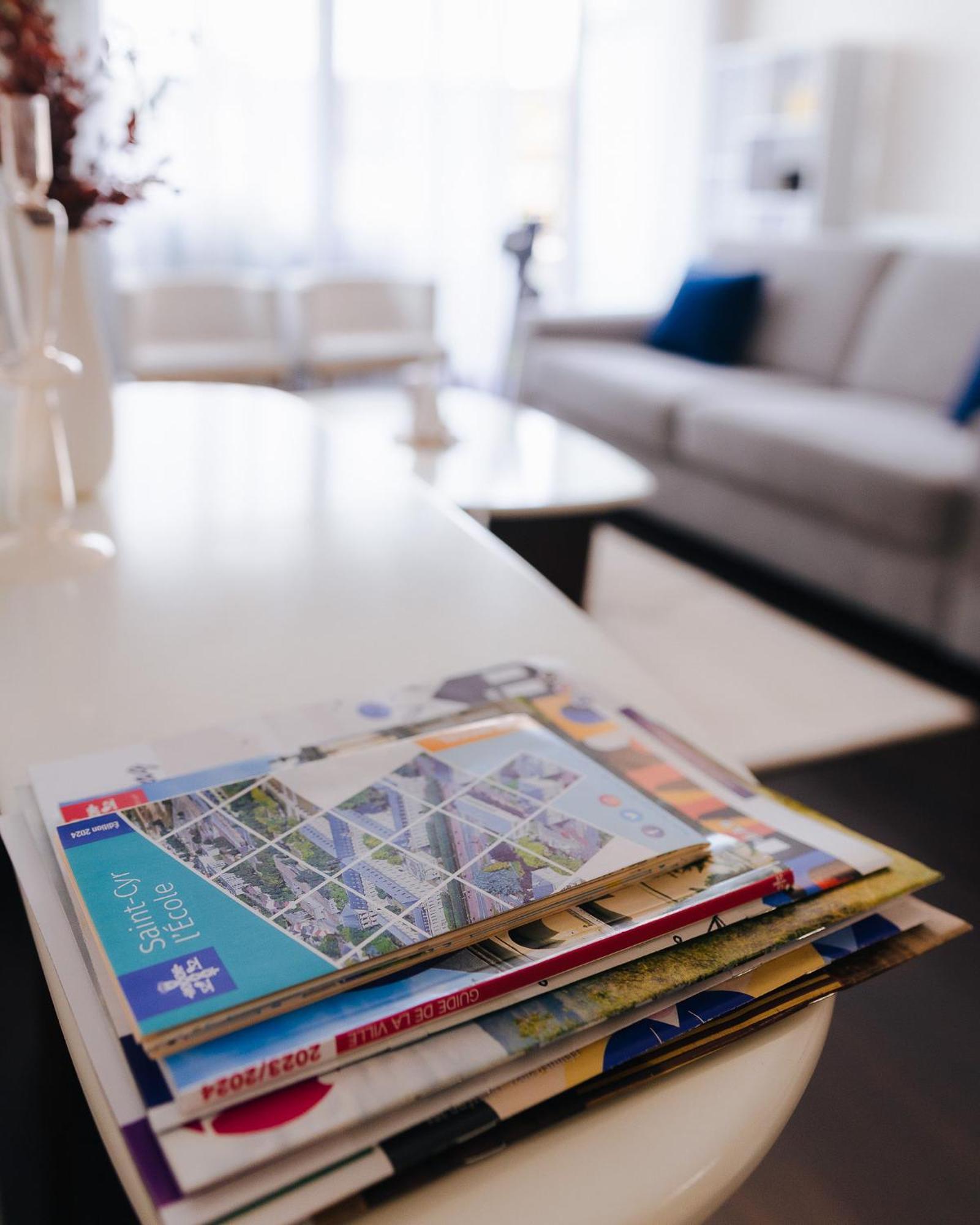 Appartement Luxueux, Neuf & Equipe A Versailles, Saint-Cyr-lʼÉcole Екстериор снимка