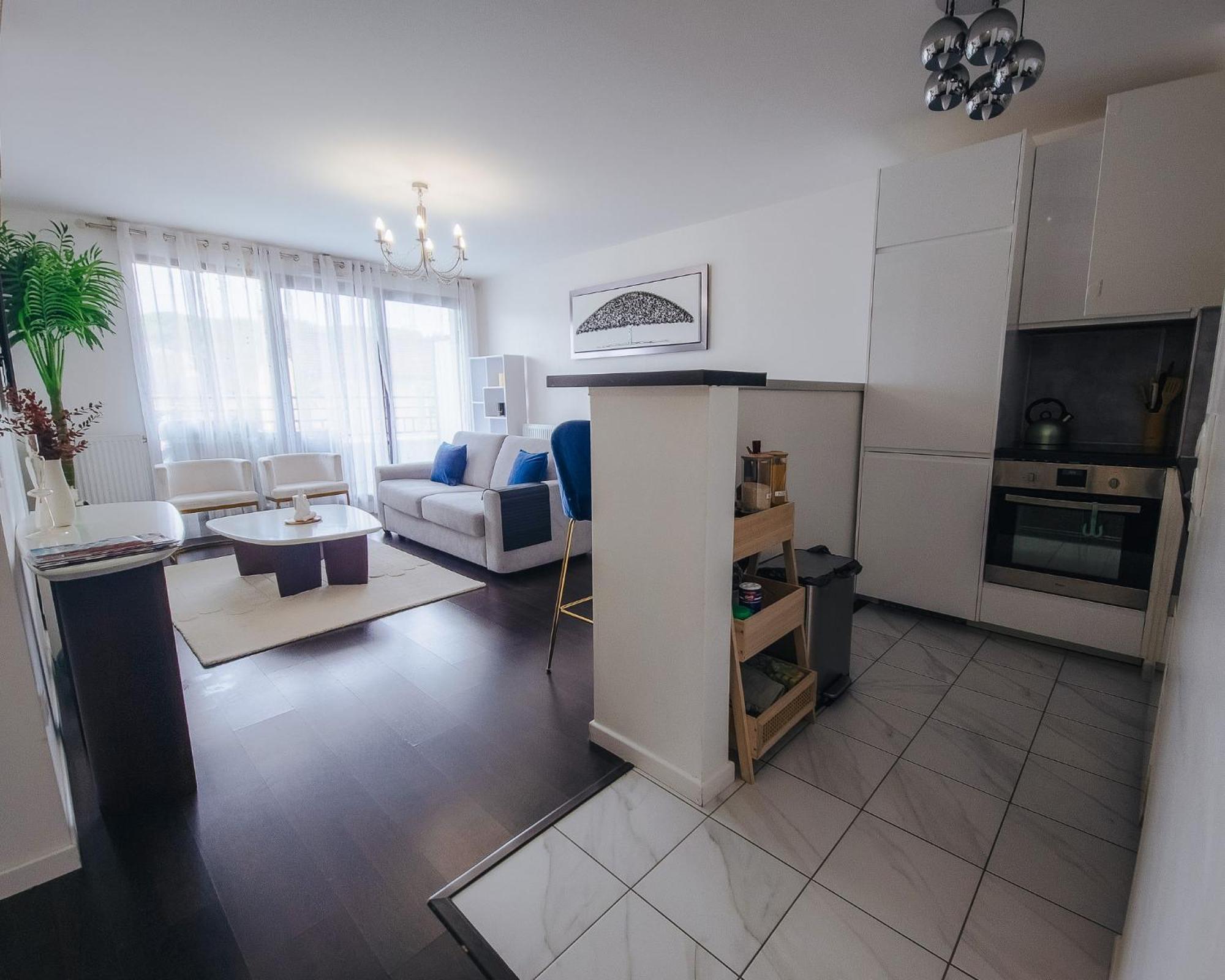 Appartement Luxueux, Neuf & Equipe A Versailles, Saint-Cyr-lʼÉcole Екстериор снимка