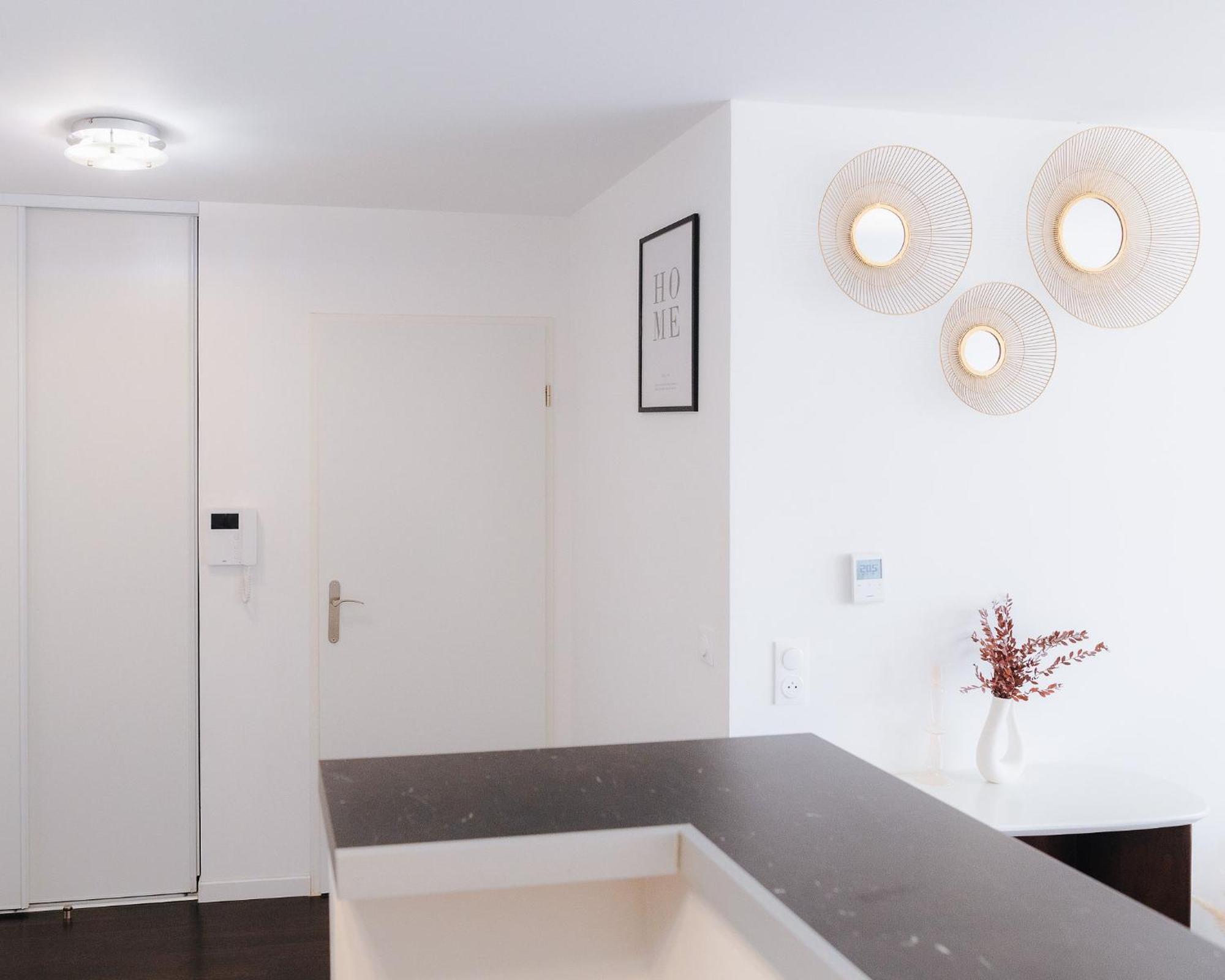 Appartement Luxueux, Neuf & Equipe A Versailles, Saint-Cyr-lʼÉcole Екстериор снимка