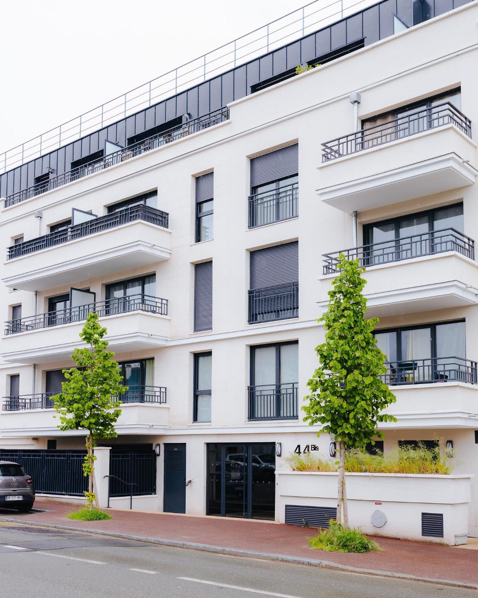 Appartement Luxueux, Neuf & Equipe A Versailles, Saint-Cyr-lʼÉcole Екстериор снимка